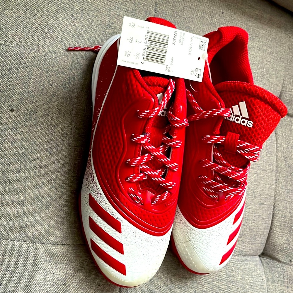 Baseball cleats big kid 3.5 NWT